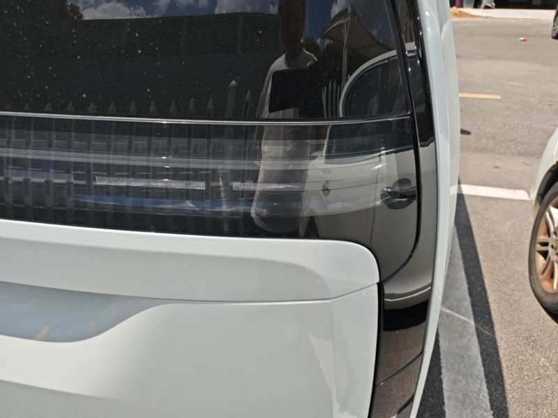 Used Li Auto MEGA 2025 Ultra Smart Refreshed Edition — 7