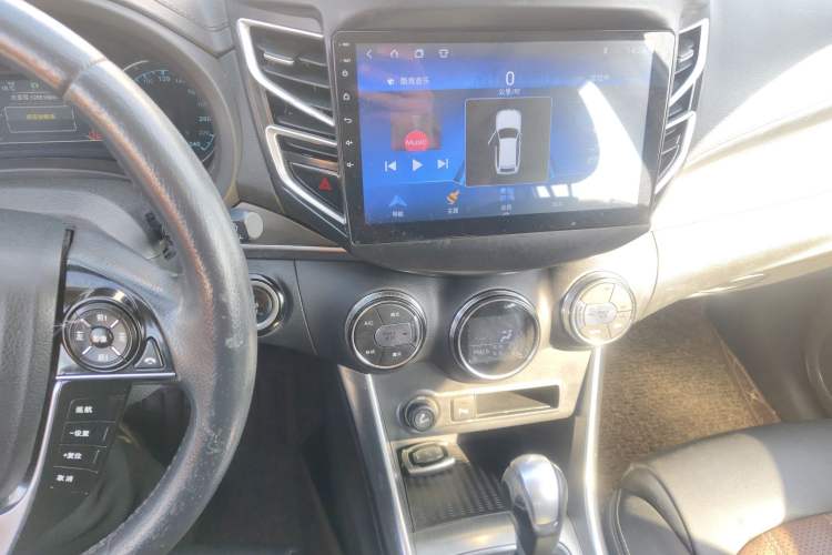 Used BYD Song 2016 Gaishi Edition 1.5TID Automatic Luxury Model
