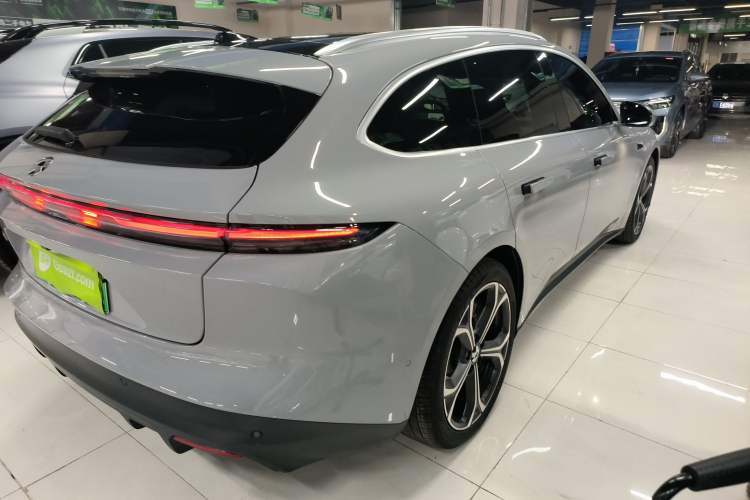 Used Nio ET5T 2023 75 kWh Touring