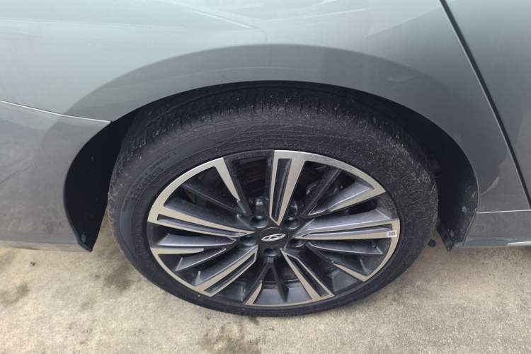 Used Chery Arrizo 8 2024 1.6T DCT Rui Right Rear Wheel Hub