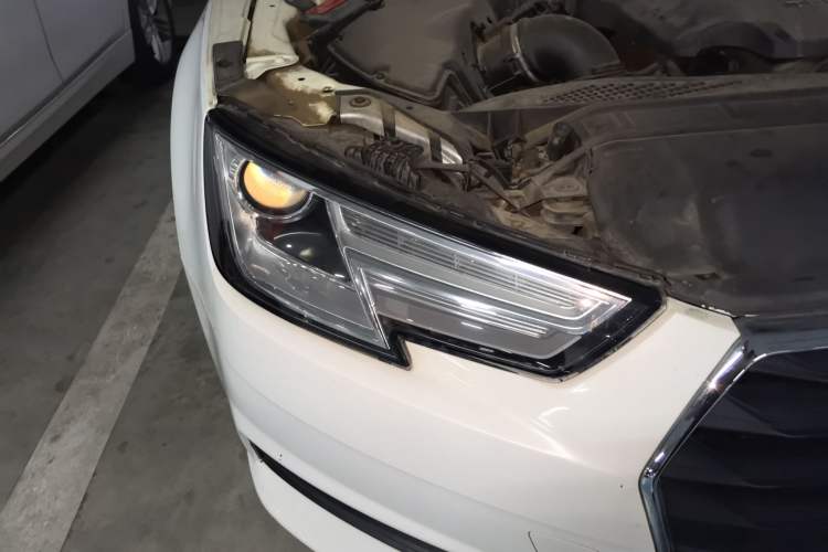 Used Audi A4L 2017 Plus 40 TFSI Ambition Model
