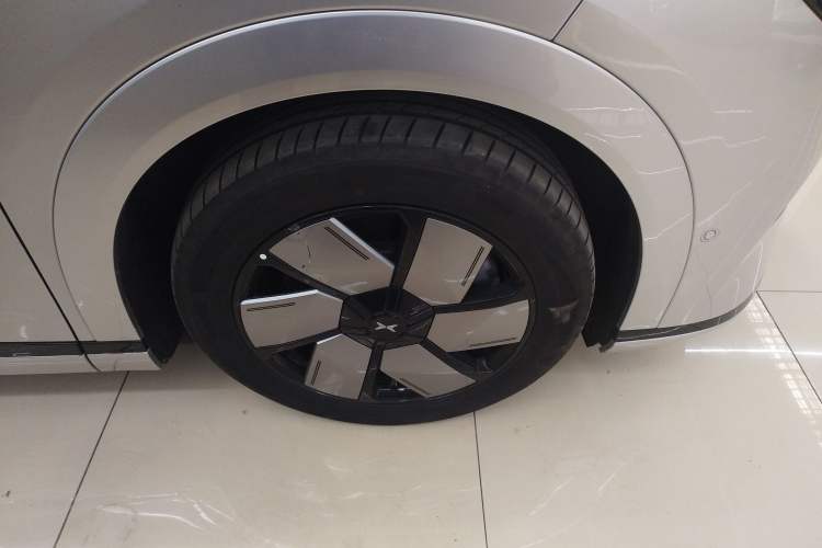 Used XPeng X9 2024 640 All-Wheel Drive High-Performance Max
