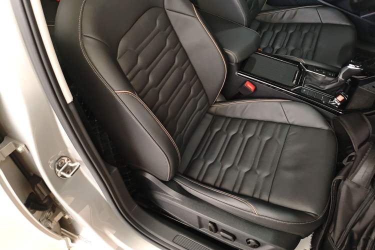 Used Volkswagen Passat 2019 330TSI Elite Edition China VI
