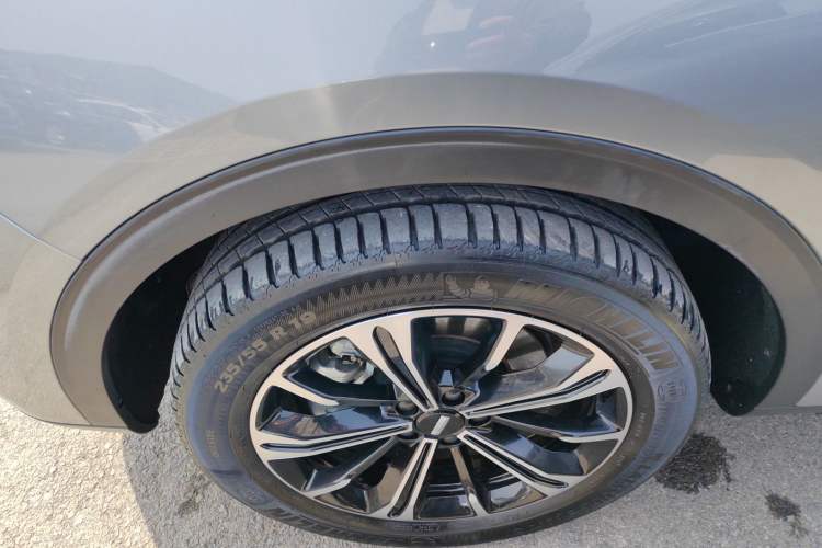 Used Wey VV6 2021 2.0T Two-Wheel Drive Smart Plus
