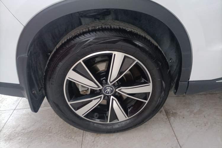 Used BYD Song Pro New Energy 2022 DM-i 110km Flagship Model Right Rear Wheel Hub