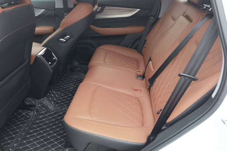 Used Chery Tiggo 8 PLUS 2022 290TGDI DCT Luxury Edition