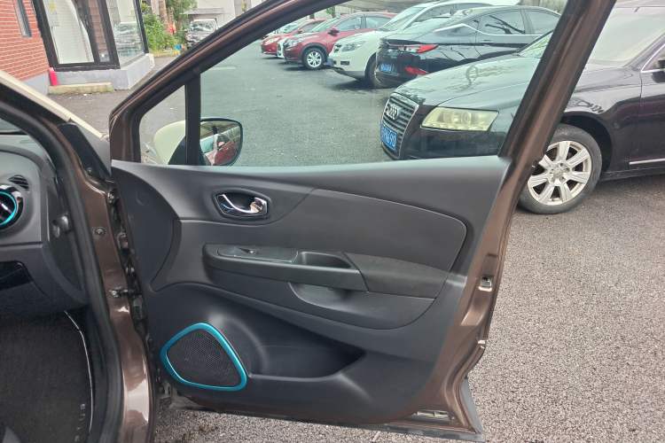 Used Renault Captur 2015 1.2T Automatic Comfort First Edition