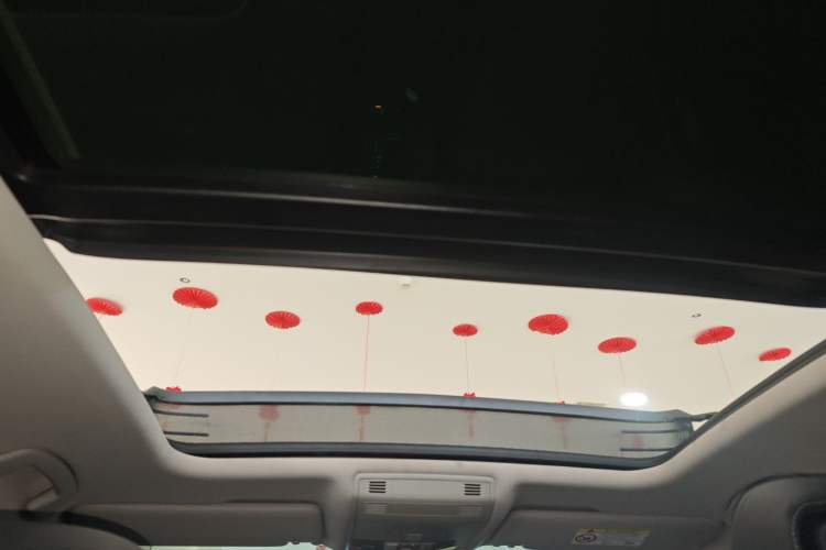 Used Volkswagen Magotan 2023 2 Million Units Limited Edition 330TSI DSG Leading Version
