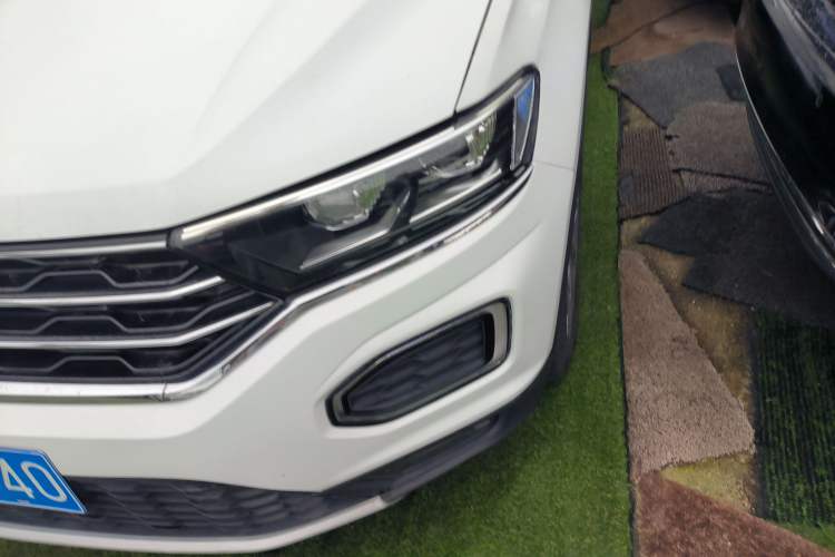 Used Volkswagen T-ROC 2021 280TSI DSG Two-Wheel Drive Elite Connect Edition