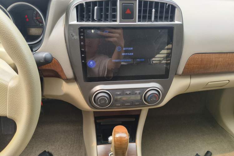 Used Nissan Sylphy 2009 1.6XE Automatic Comfort Edition Audio And AC Panel