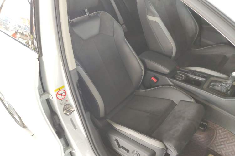 Used Audi Q3 2021 35 TFSI Fashion Dynamic Model
