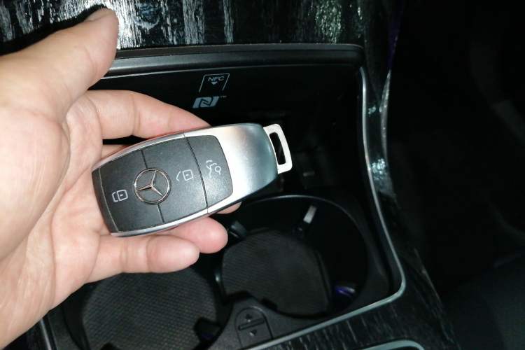 Used Mercedes-Benz C-Class 2020 Restyled C 260 L Sport Edition Vehicle Key