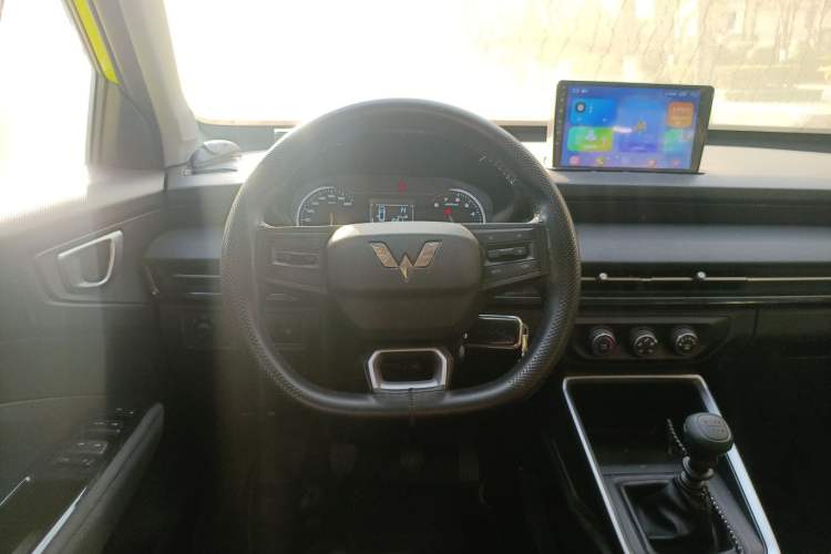 Used Wuling Alvez 2022 1.5L Manual Free-Style Model