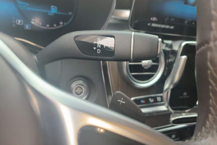 Used Mercedes-Benz GLC 2022 Second Facelift GLC 260 L 4MATIC Luxury Edition
