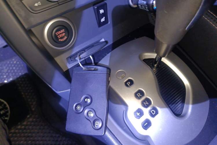 Used Renault Koleos 2014 Revised Version 2.0L Two-Wheel Drive Standard Edition