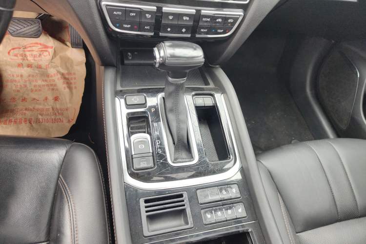 Used GAC Trumpchi GS8 2017 320T Two-Wheel Drive Luxury Smart Connectivity Version (7 Seats)
