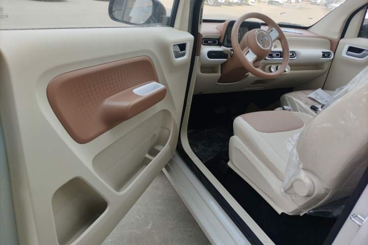 Used Wuling Hongguang MINIEV 2024 3rd Generation 215km Youth Edition
