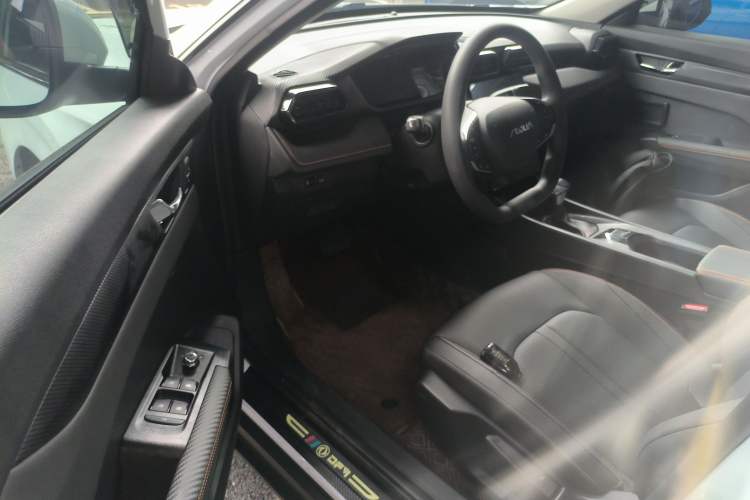 Used Dongfeng Aeolus Yixuan 2025 1.5L Automatic Luxury Version