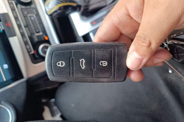 Used Volkswagen FAW-Volkswagen CC 2012 3.0 FSI V6 Vehicle Key