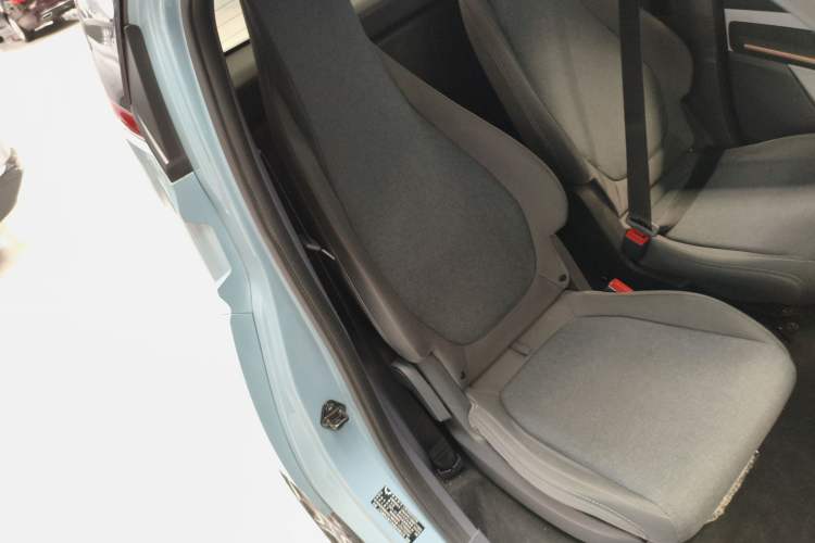 Used Wuling NAMMIEV 2021 - Play Edition Right Front Seat