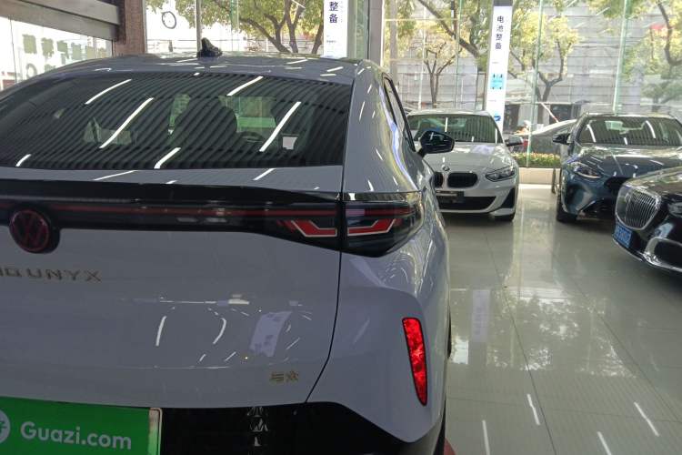 Used Volkswagen ID.UNYX 2024 Pro Long-Range Version