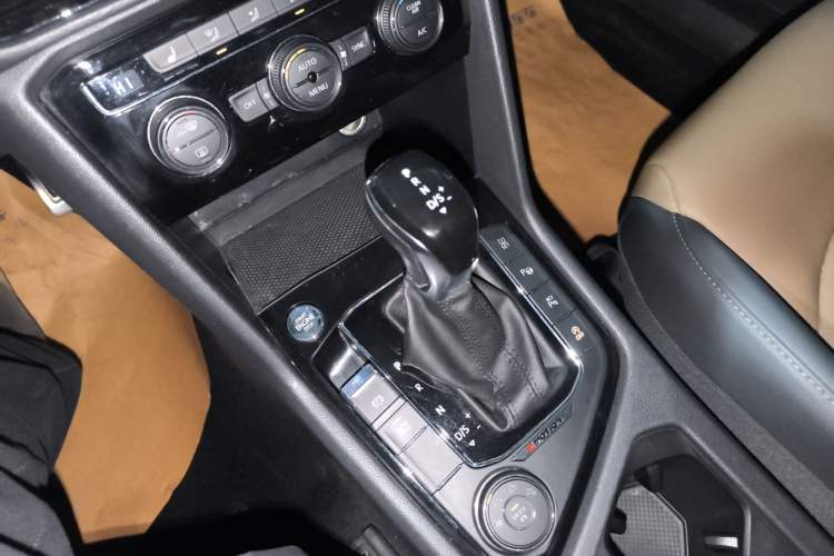 Used Volkswagen Tharu 2019 330TSI Four-Wheel Drive Flagship Model China VI Standard