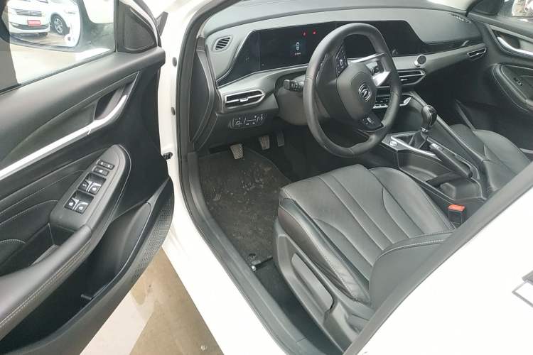 Used Changan Eado 2021 PLUS 1.6L GDI Manual Luxury Model
