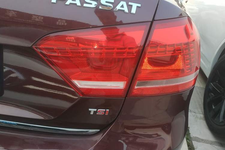 Used Volkswagen Passat 2013 1.8TSI DSG Prestige Edition
