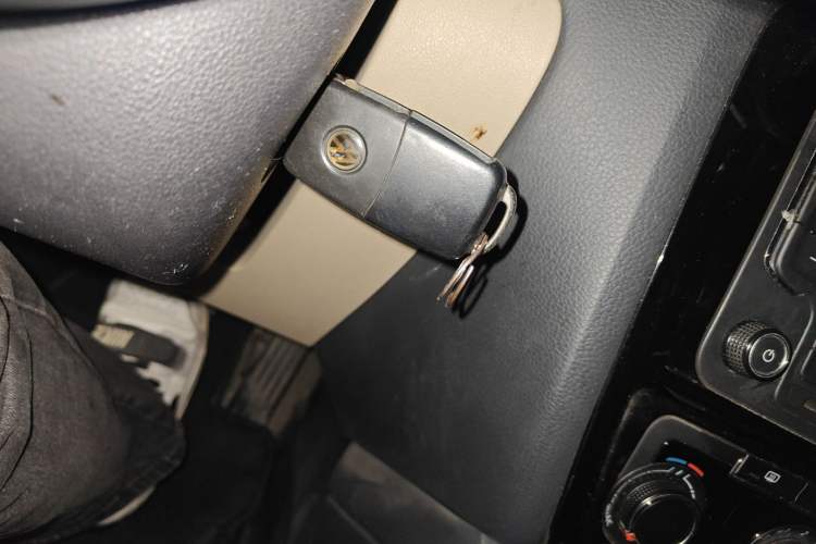 Used Volkswagen Sagitar 2015 1.6L Automatic Comfort Model