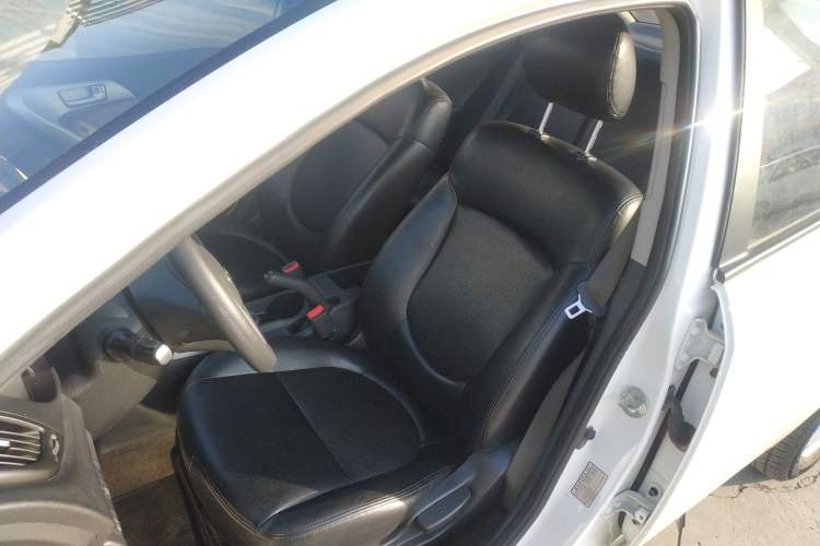 Used Kia Forte 2014 1.6L MT GL
