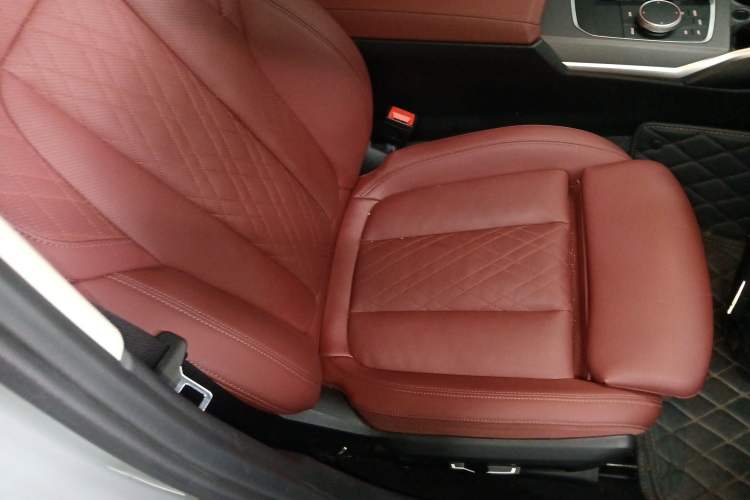 Used BMW i3 2025 eDrive 35 L
