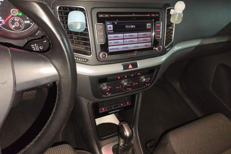 Used Volkswagen Sharan 2013 1.8TSI Standard Model Euro IV