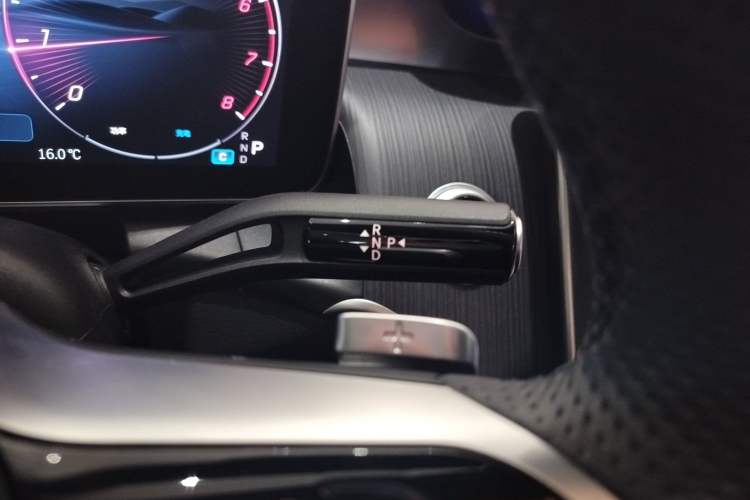 Used Mercedes-Benz GLC 2025 GLC 260 L 4MATIC Luxury Model