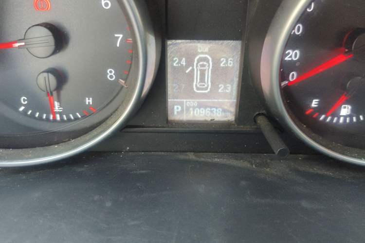 Used Haval H6 2013 Upgraded Model 2.4L Automatic Two-Wheel Drive Elite Version
