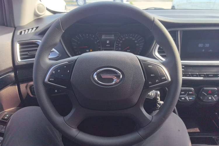 Used GAC Trumpchi GS4 2017 200T Manual Two-Wheel Drive Elite Edition Steering Wheel