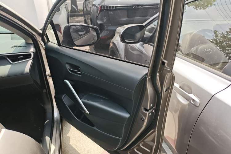 Used Toyota FRONTLANDER 2022 2.0L CVT Leading Edition
