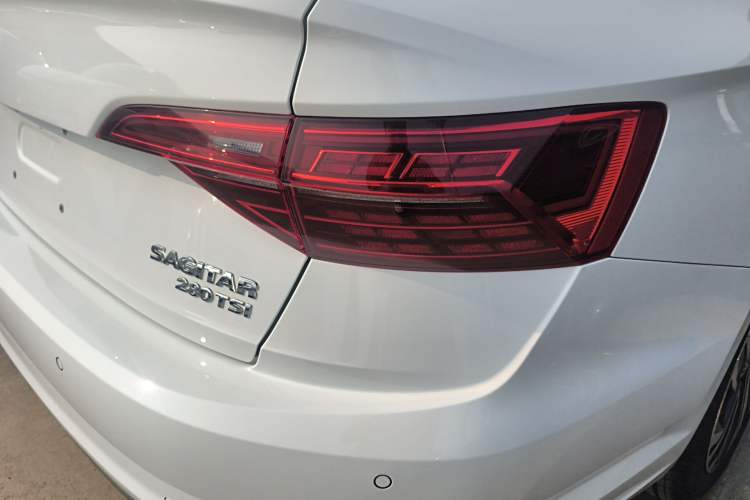 Used Volkswagen Sagitar 2021 280TSI DSG Excellence Edition Right Rear Taillight