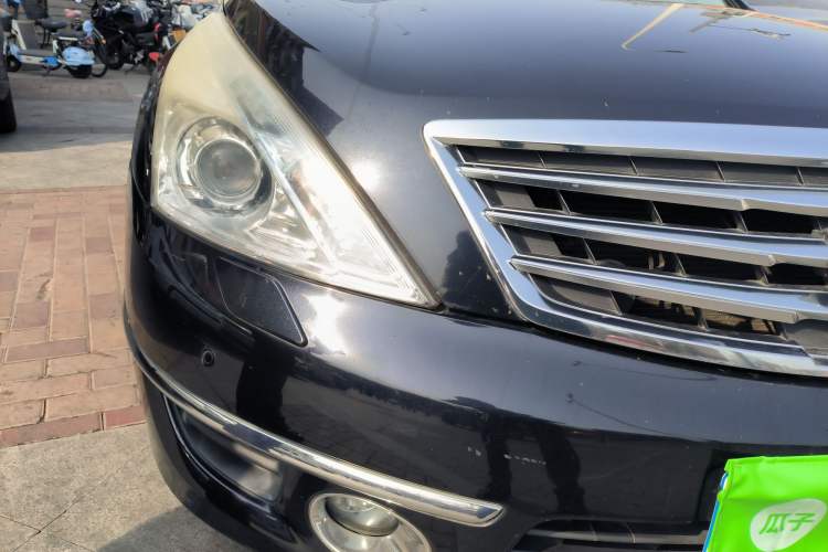 Used Nissan Teana 2011 Duke 2.5L XV Luxury Edition Right Front Headlight