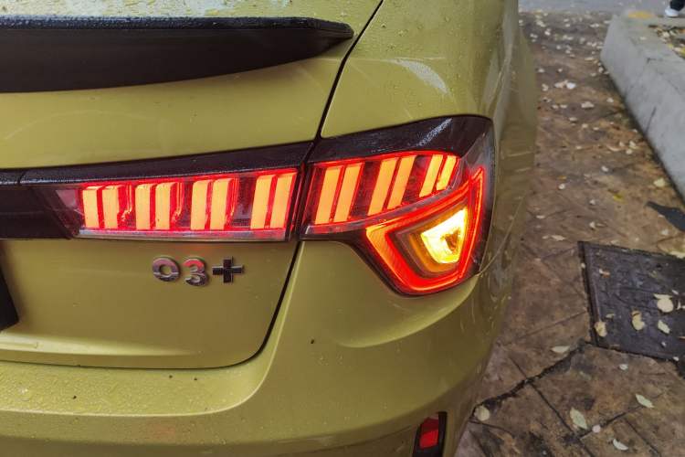 Used Lynk & Co 03 2019 03+ 2.0TD Automatic Wind-Chasing Edition Exterior 3