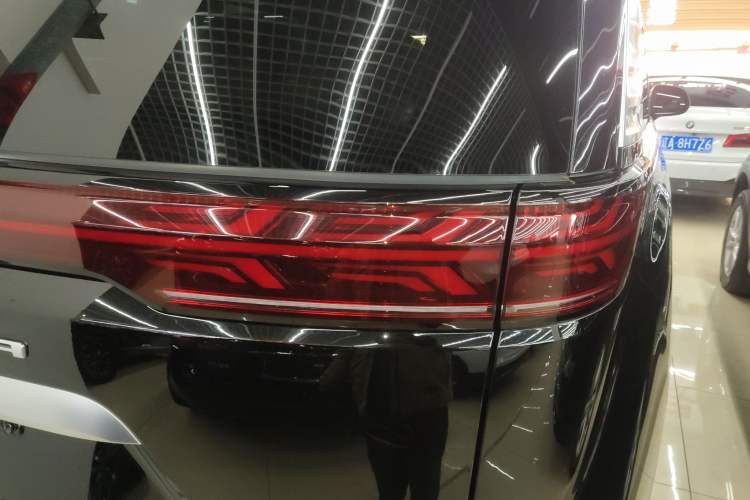 Used Denza D9 2022 DM-i 970 Four-Wheel Drive Flagship Model