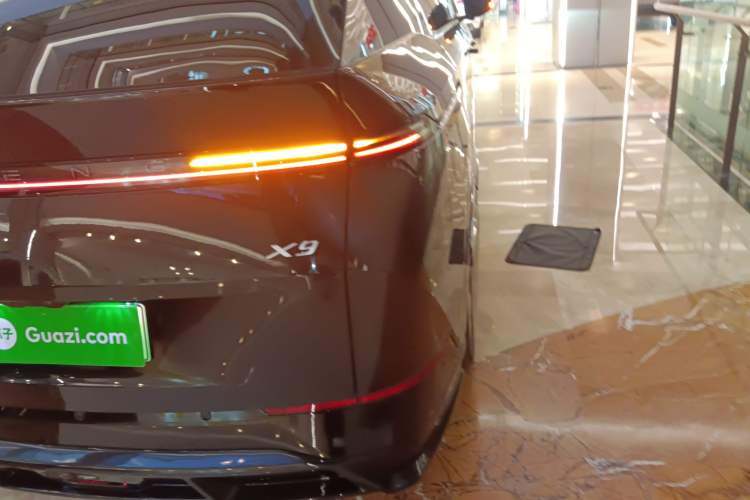 Used XPeng X9 2024 702 Ultra-Long Range Pro