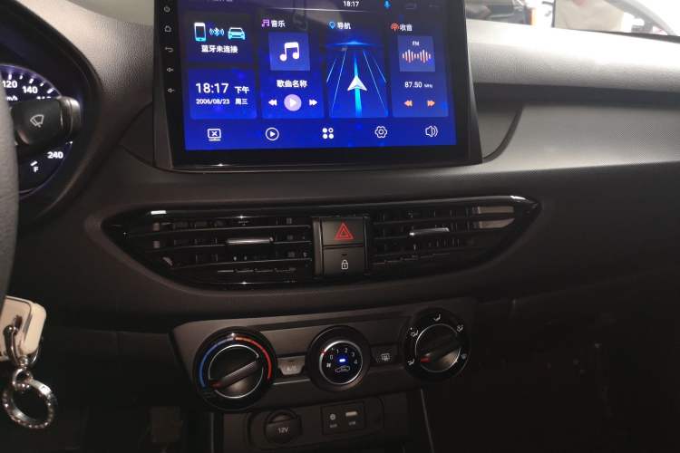 Used Hyundai Celesta 2018 1.6L Automatic GL Enjoyment Edition China VI compliant Audio And AC Panel