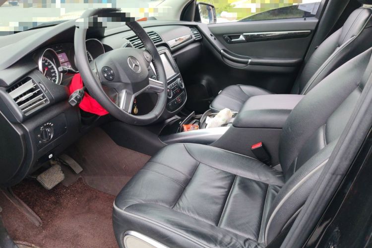 Used Mercedes-Benz R-Class 2017 R 320 4MATIC Business Edition Prestige Model
