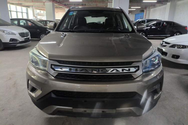 Used CHANGAN CS75 2014 2.0L Manual Luxury Version China V Standard
