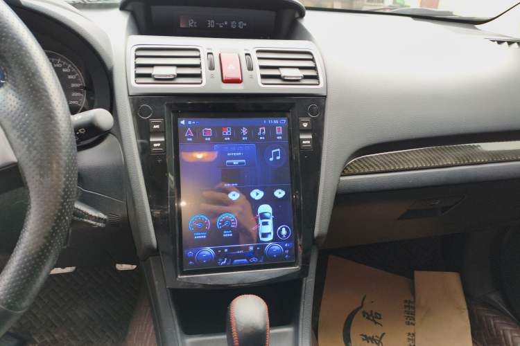 Used Subaru XV 2016 2.0i Ambition Edition Audio And AC Panel