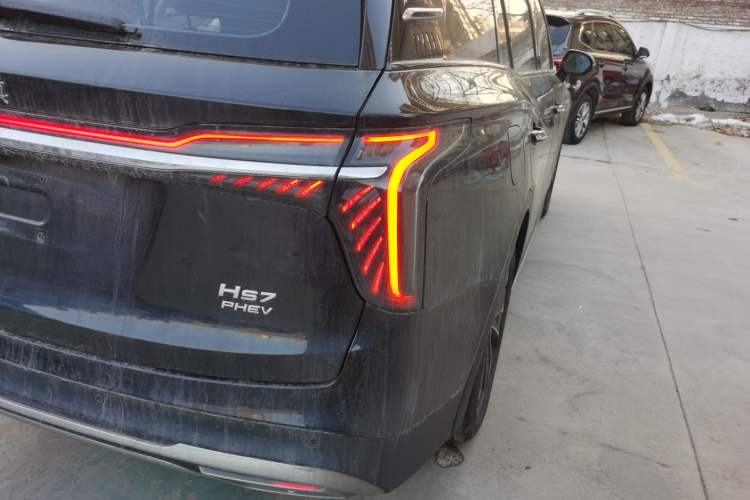 Used Hongqi HS7 PHEV 2024 2.0T PHEV Four-Wheel Drive Flagship Edition 6 Seats