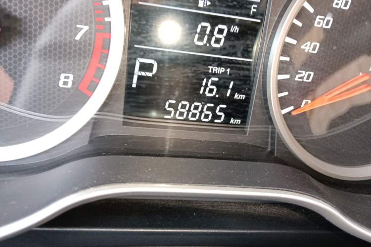 Used Bestune X40 2019 1.6L Automatic Luxury Edition China VI Odometer Close Up