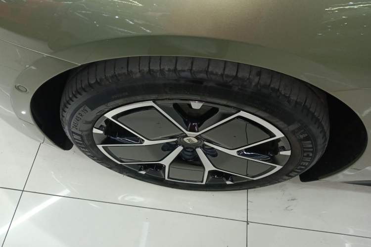 Used Xiaomi Auto SU7 2024 Rear-Drive Ultra-Long Range Advanced Pro-Level Intelligent Driving Version