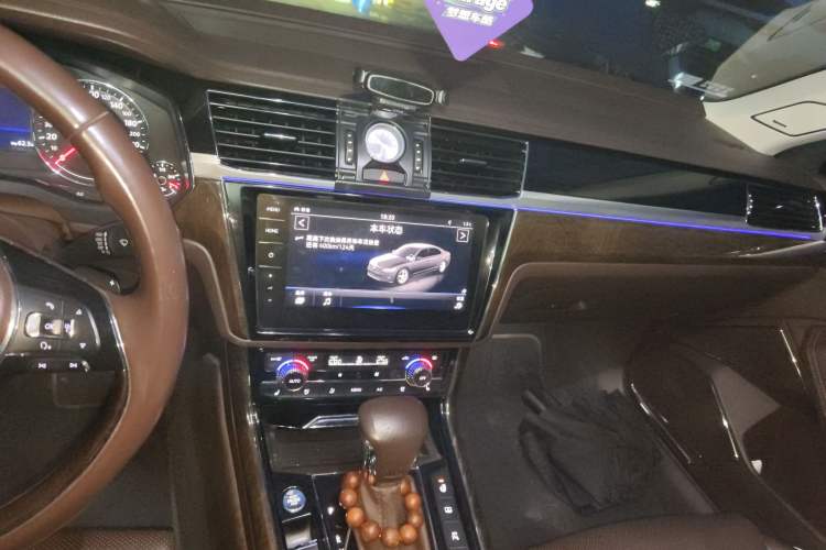 Used Volkswagen Phideon 2018 Revised Version 380TSI Two-Wheel Drive Luxury Flagship Edition