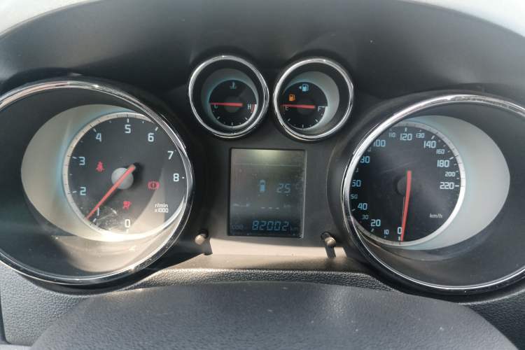 Used CHANGAN CS35 2014 1.6L Manual Luxury Navigation Model China IV Standard Instrument Cluster